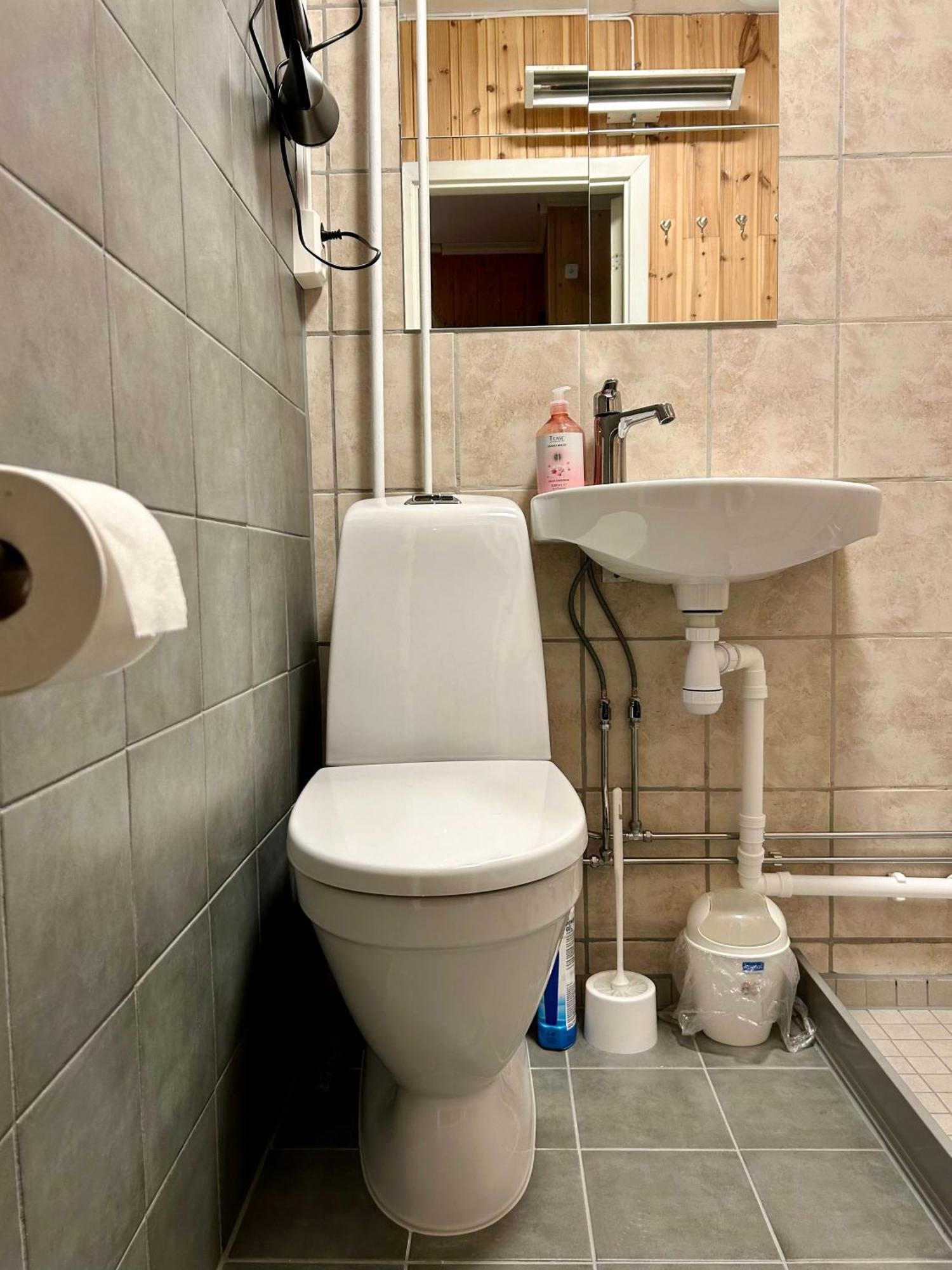 Simple Room 特隆赫姆 外观 照片